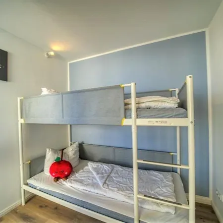 - Haus H, App 0h1012